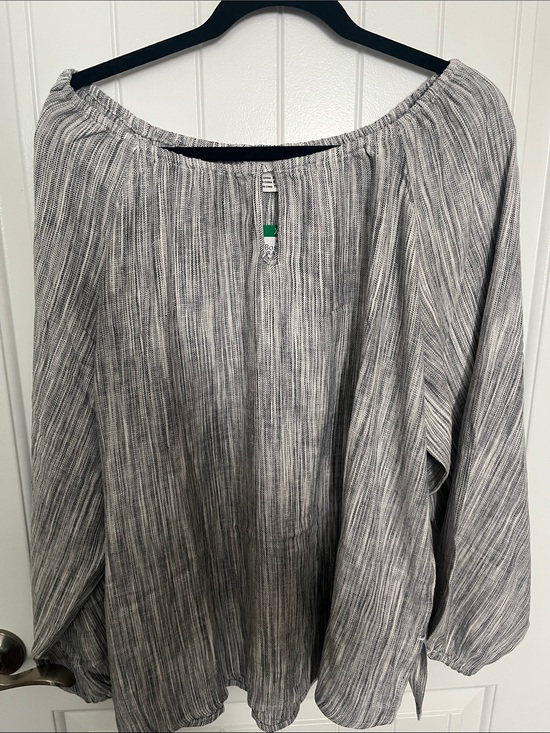 Boston Traders Tops - Casual Grey Striped Off-Shoulder Blouse XL